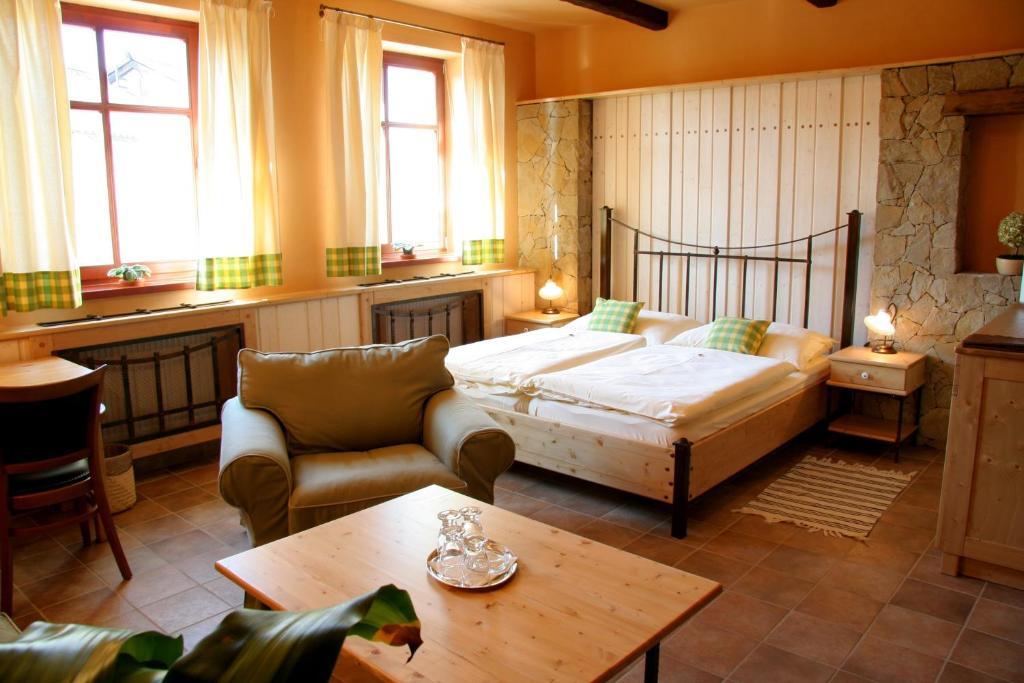 Hotel Konicek Угерске-Градиште Экстерьер фото